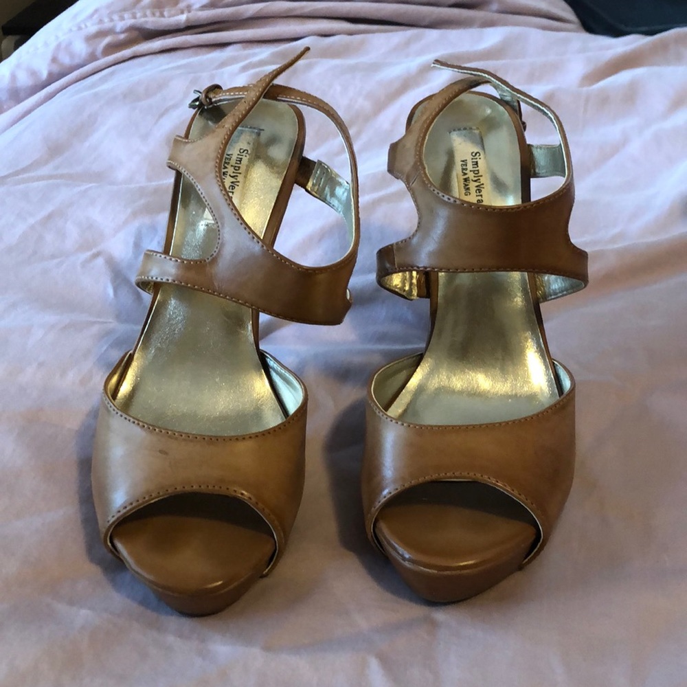 Simply Vera strap heels